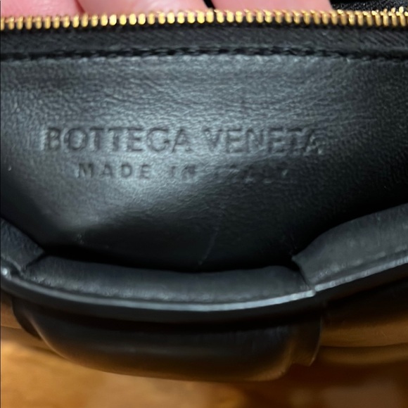 Bottega Veneta Black Crossbody Bag - Picture 4 of 6